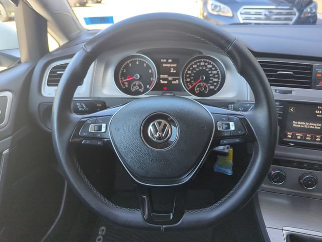 Used 2016 Volkswagen Golf S FWD image 20