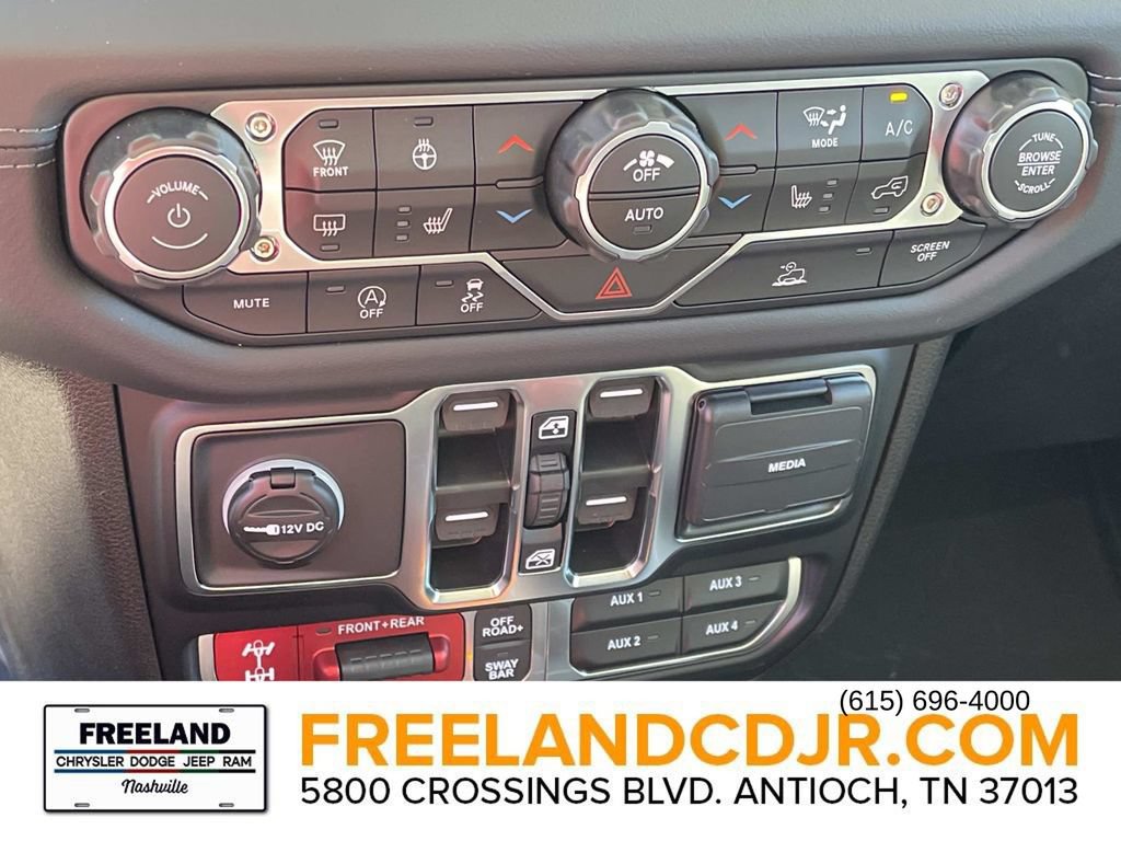 New 2025 Jeep Gladiator Rubicon w/ Convenience Group AWD/4WD image 20