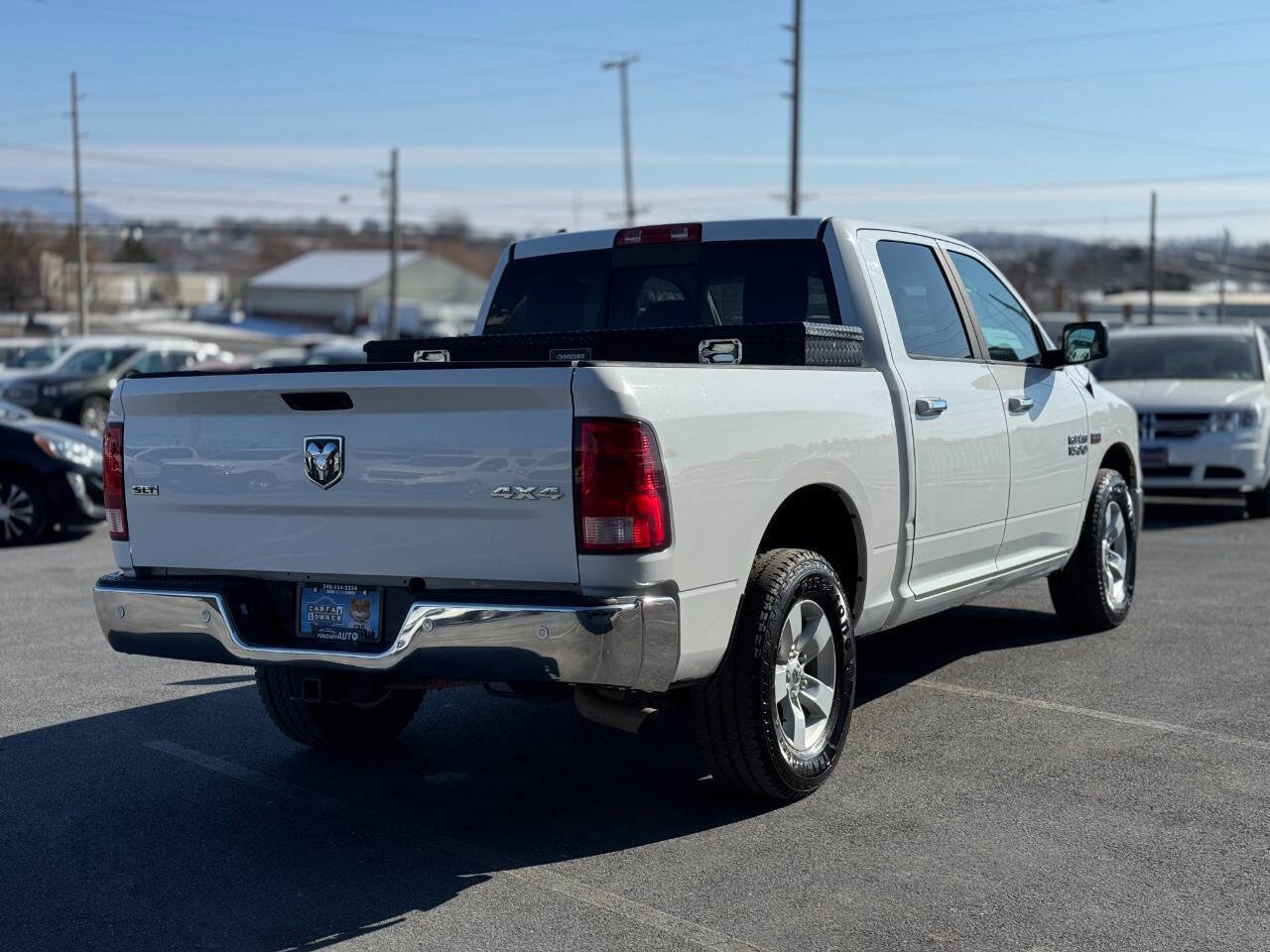 Used 2017 RAM 1500 Classic SLT image 4