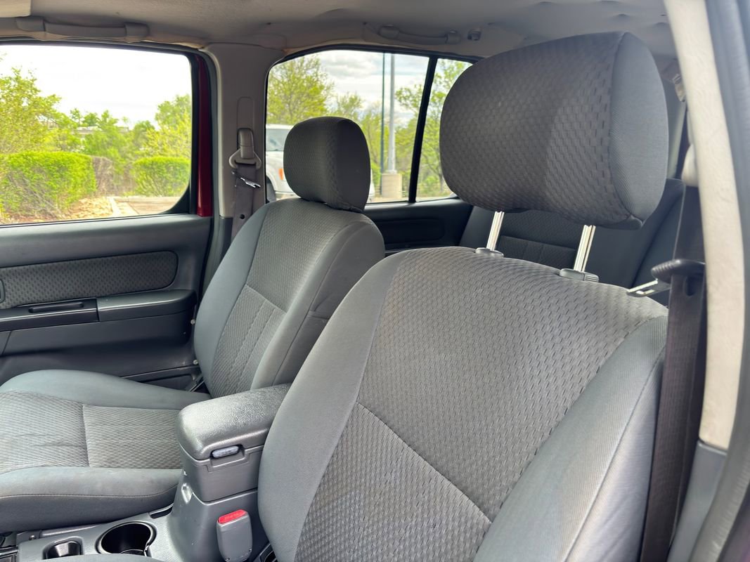 Used 2002 Nissan Xterra XE image 16