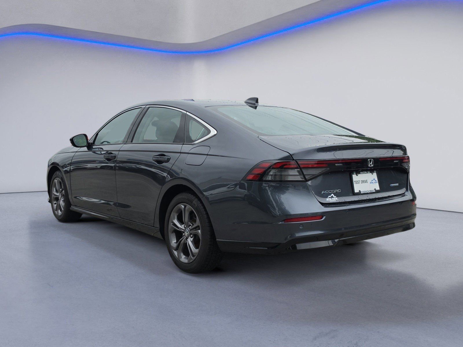 Used 2023 Honda Accord EX-L image 3