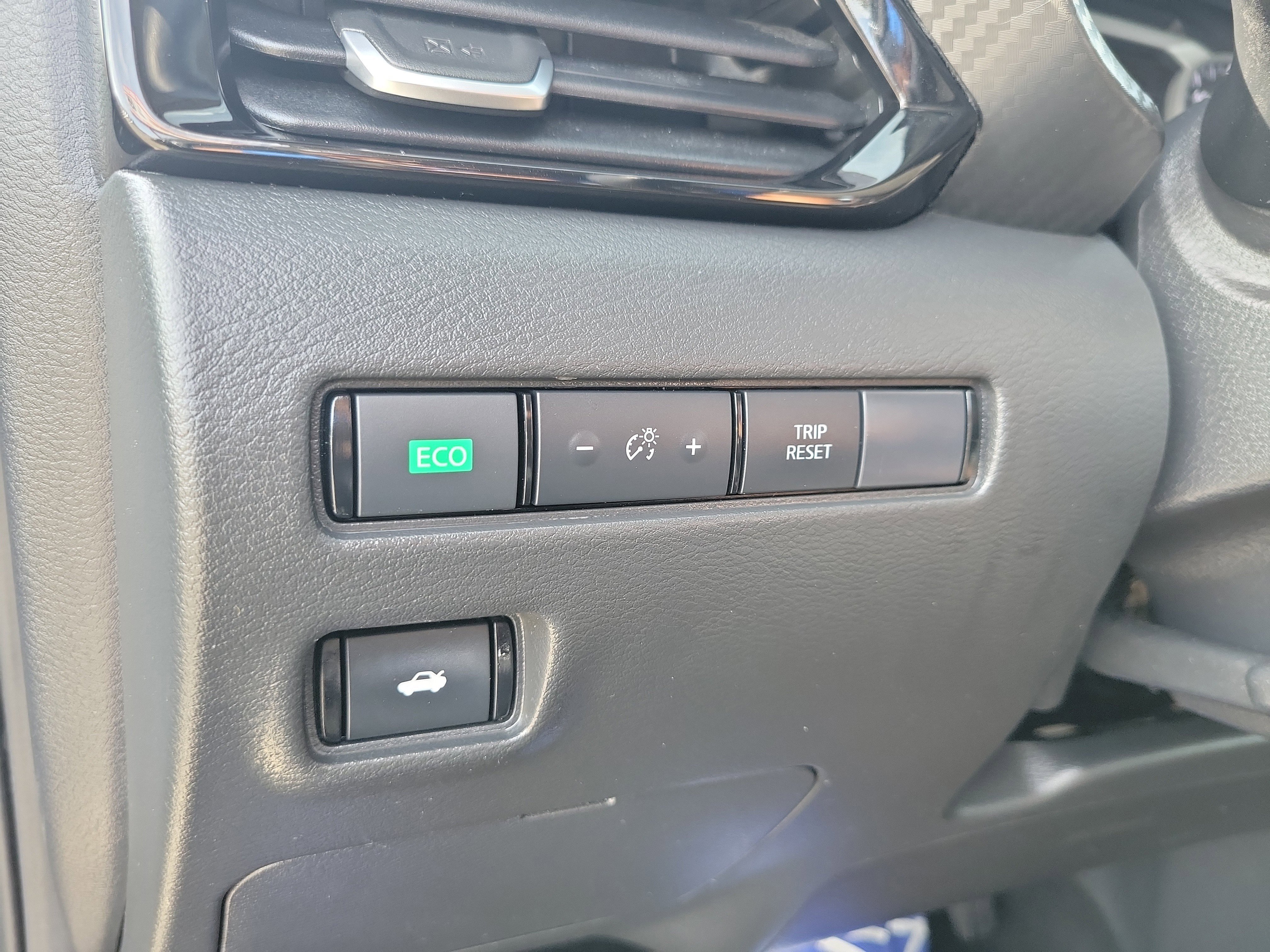 Used 2024 Nissan Sentra SV image 30