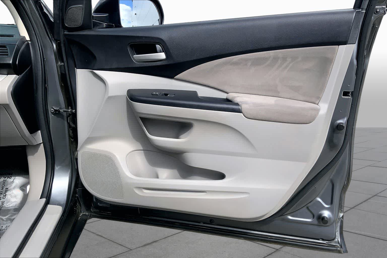 Used 2014 Honda CR-V EX image 23