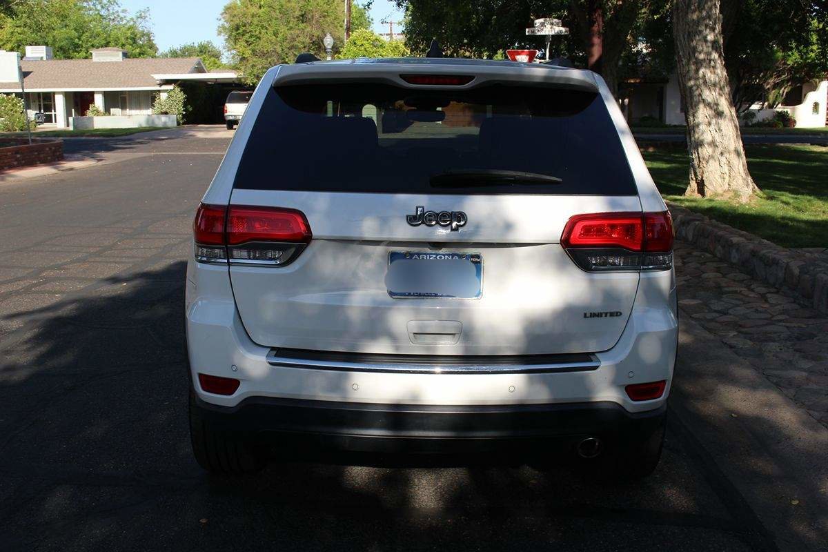 Used 2017 Jeep Grand Cherokee Limited RWD image 5