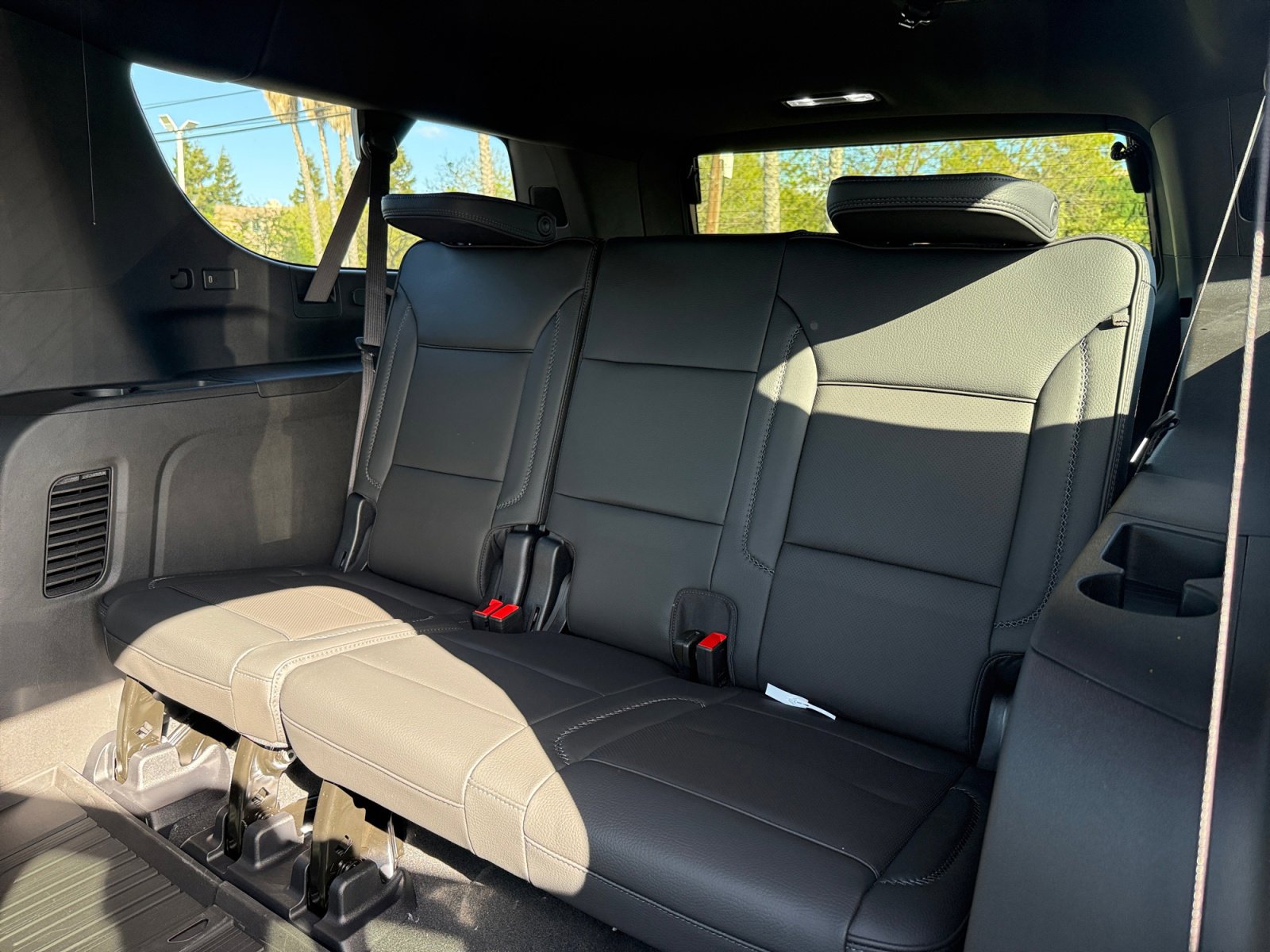 New 2026 GMC Yukon XL Denali w/ Sun & Power Step Package image 21