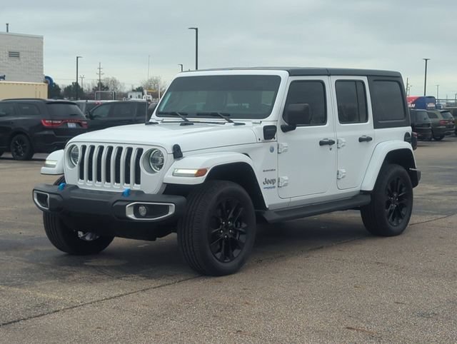 Used 2022 Jeep Wrangler Unlimited Sahara w/ Cold Weather Group AWD/4WD image 7