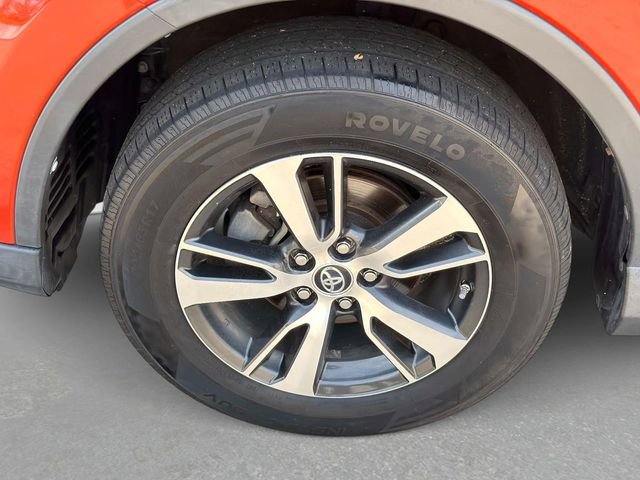 Used 2016 Toyota RAV4 XLE FWD image 11