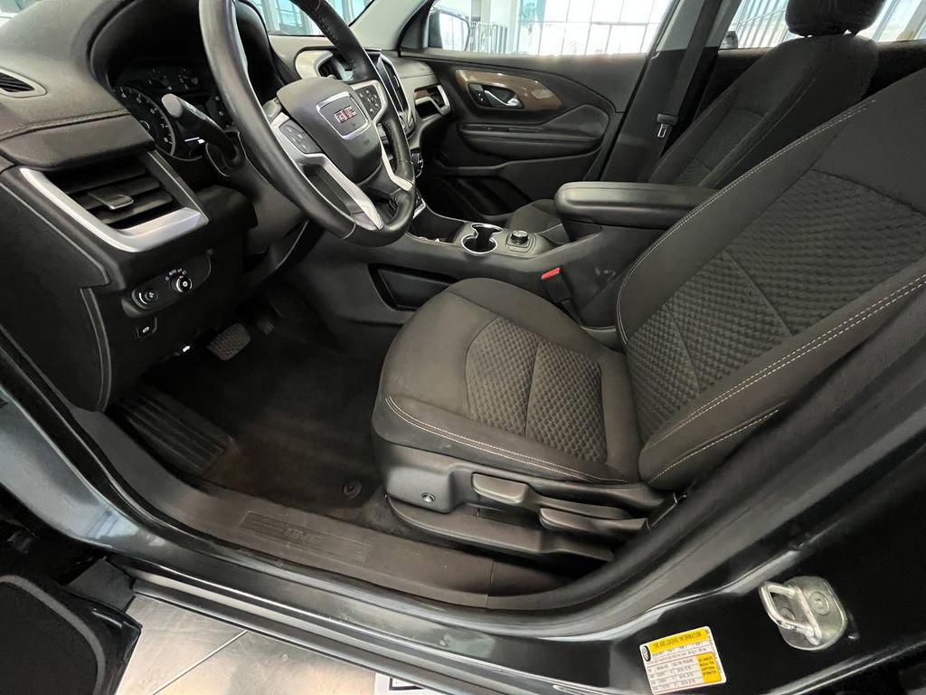 Used 2018 GMC Terrain SLE image 15