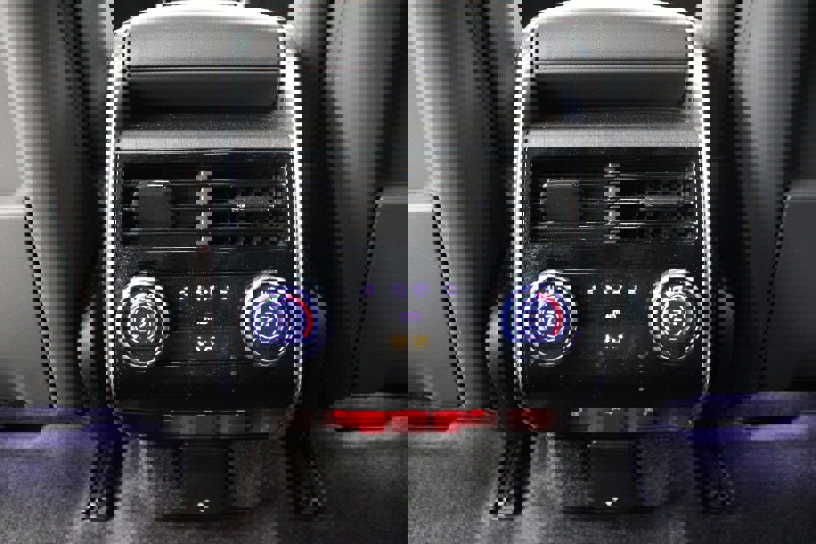 Used 2023 Land Rover Range Rover SE image 44