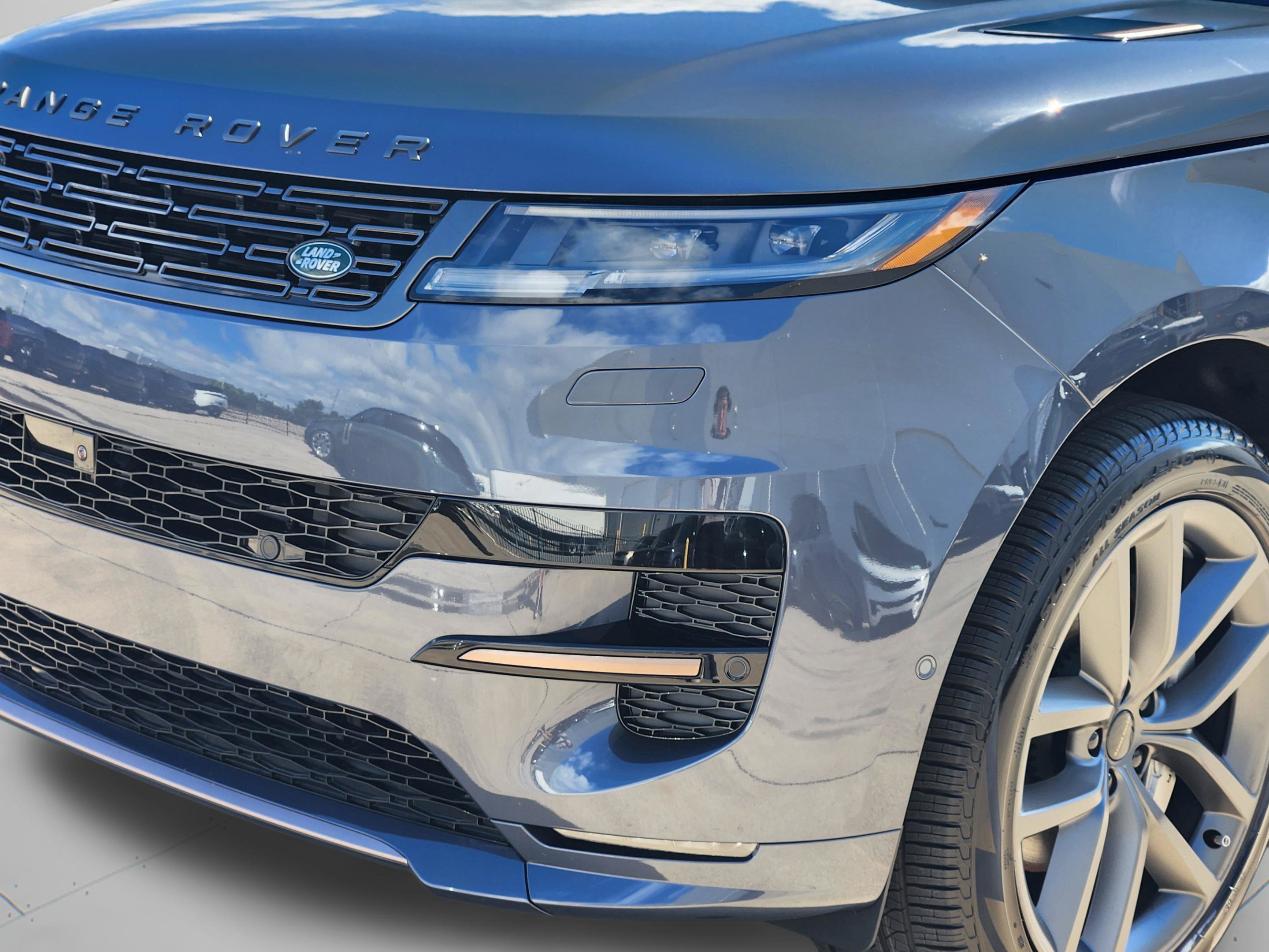 New 2026 Land Rover Range Rover Sport Dynamic SE AWD/4WD image 28