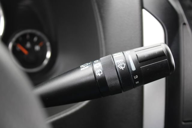 Used 2016 Jeep Compass Latitude image 29