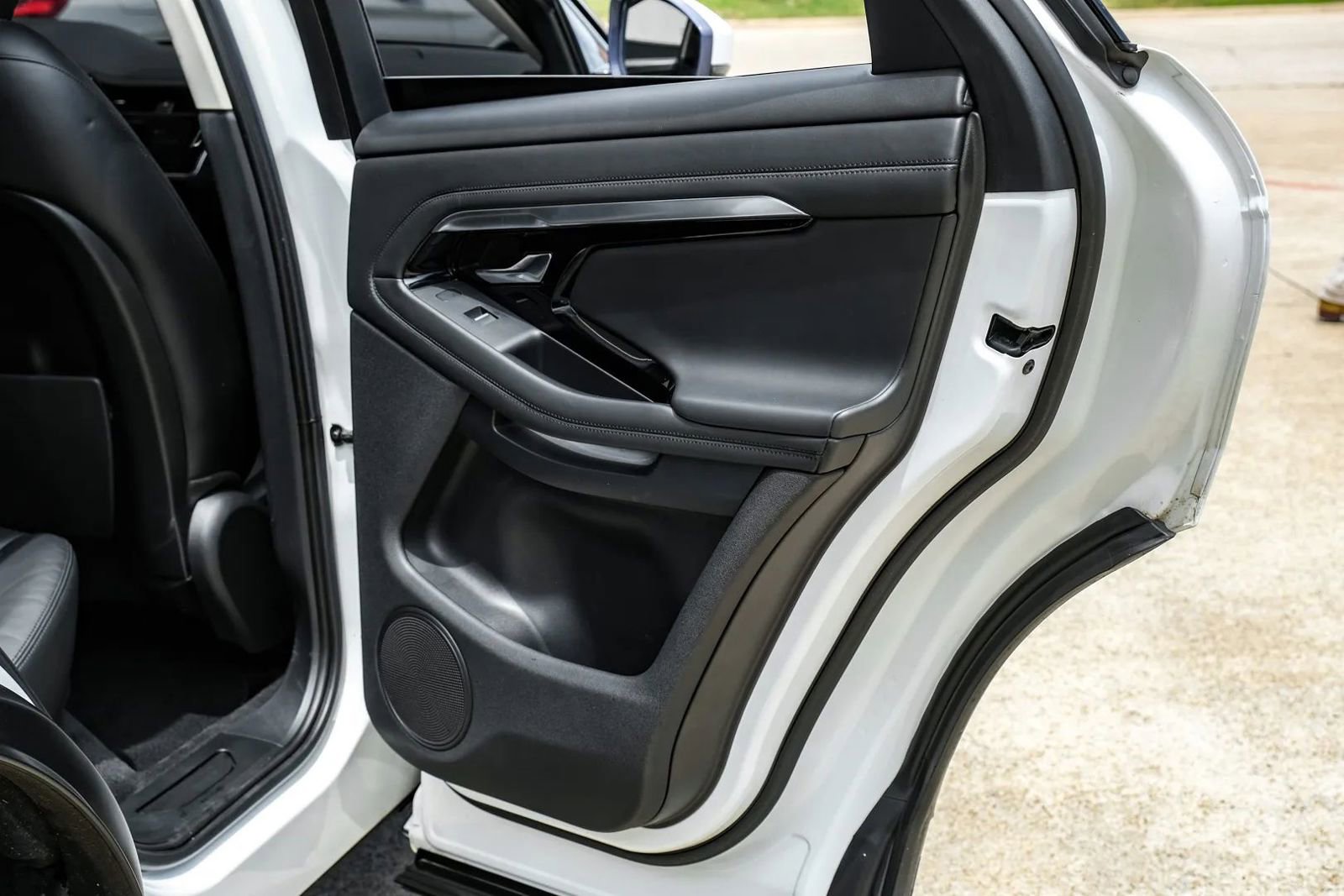 Used 2020 Land Rover Range Rover Evoque SE AWD/4WD image 49