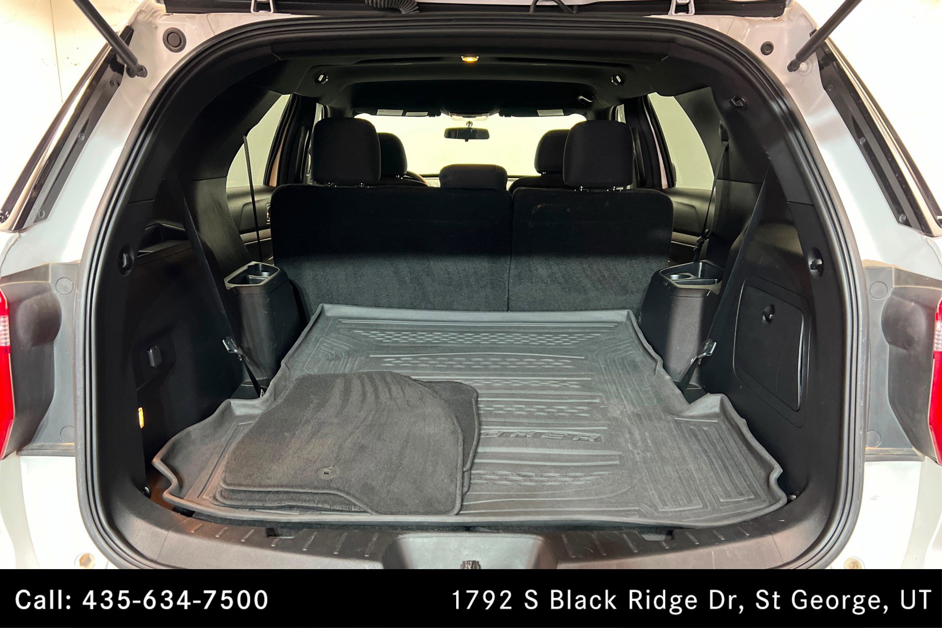 Used 2017 Ford Explorer XLT FWD image 22