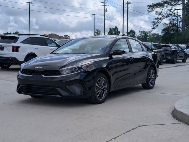Used 2024 Kia Forte LXS FWD image 7