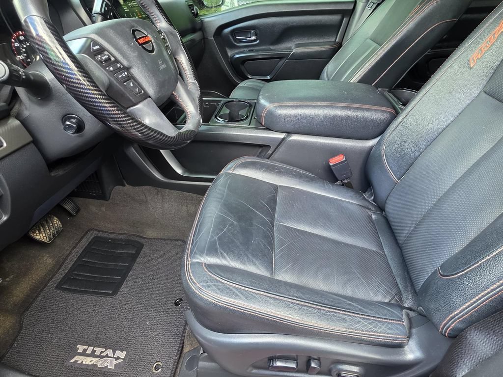 Used 2021 Nissan Titan PRO-4X w/ Pro-4x Convenience Package AWD/4WD image 6