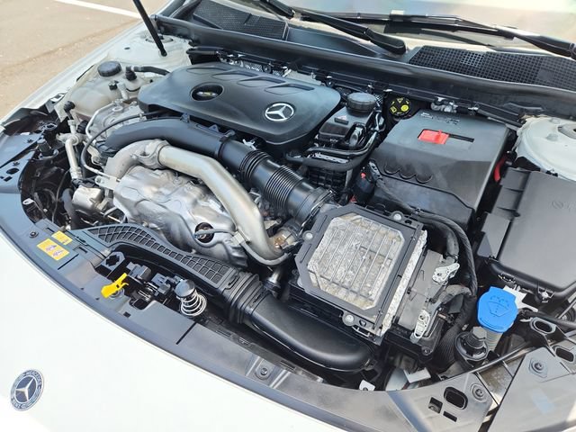 Used 2025 Mercedes-Benz CLA 250 image 16