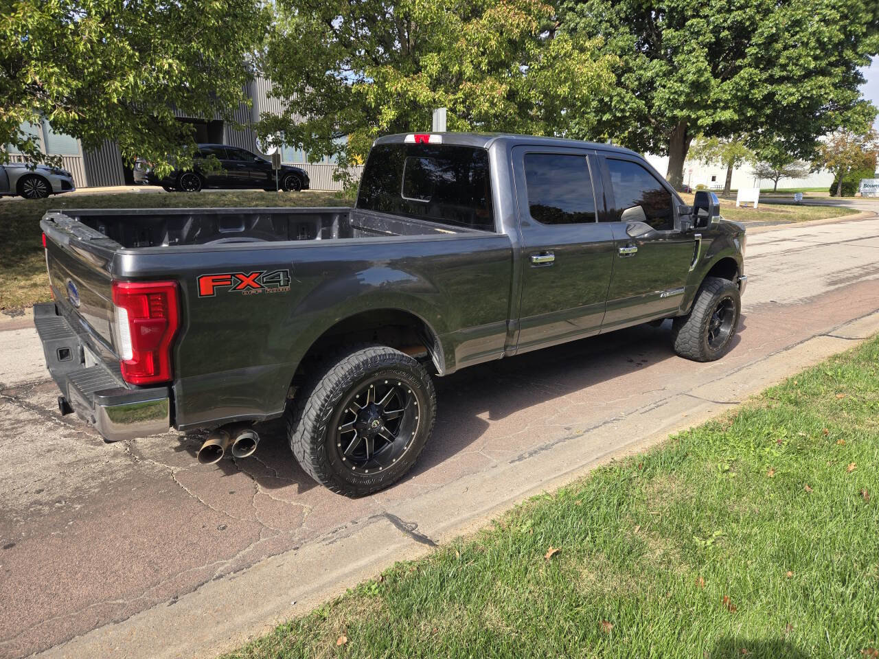 Used 2019 Ford F250 Lariat w/ Lariat Ultimate Package image 6