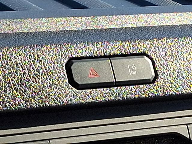 Used 2023 Ford F650 2WD Regular Cab Super Duty image 23