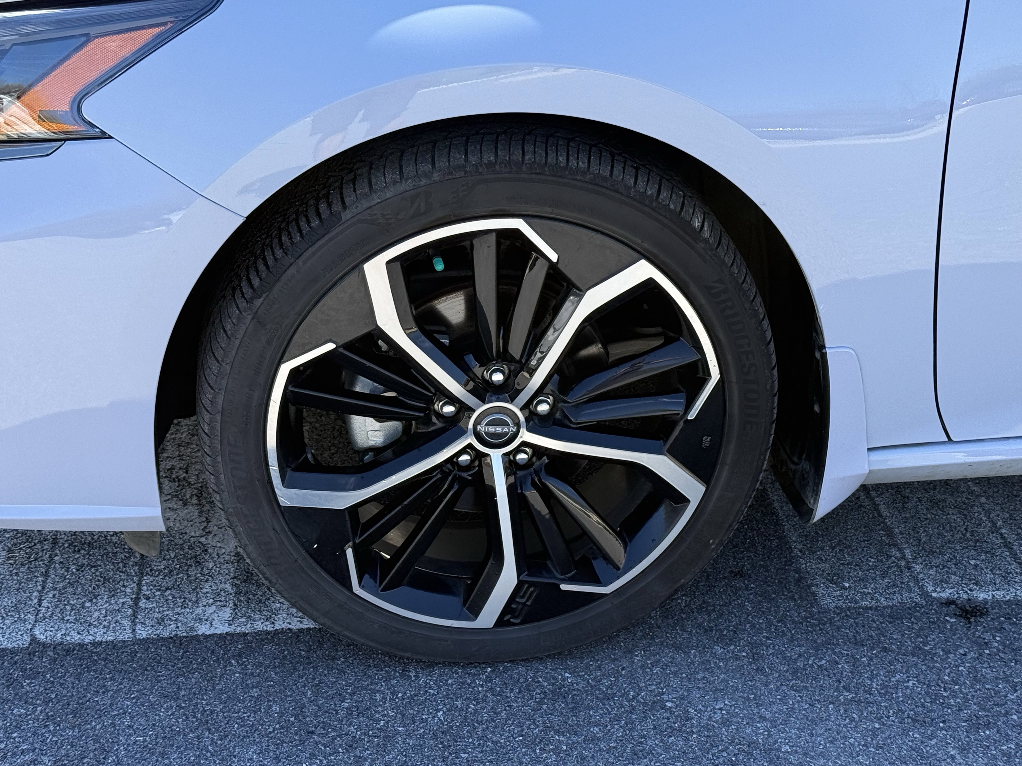 Used 2024 Nissan Altima 2.5 SR w/ SR Premium Package image 9