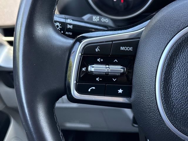 Used 2024 Kia Carnival LX FWD image 24