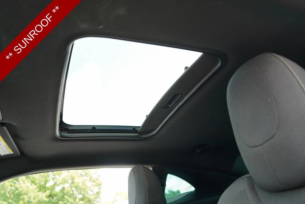 Used 2015 Chevrolet Camaro LT RWD image 12