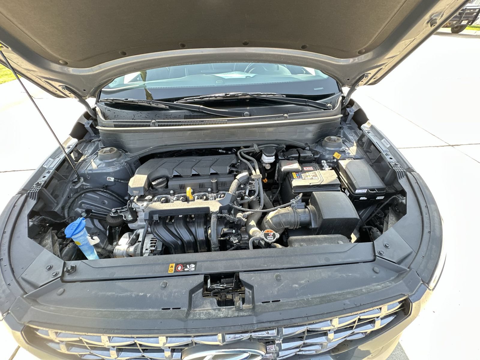 Used 2024 Hyundai Venue Limited FWD image 29