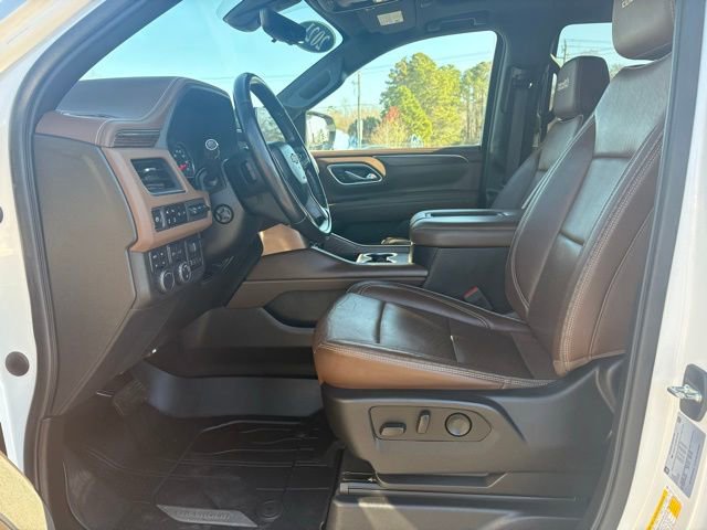 Used 2021 Chevrolet Tahoe High Country w/ Premium Package image 9