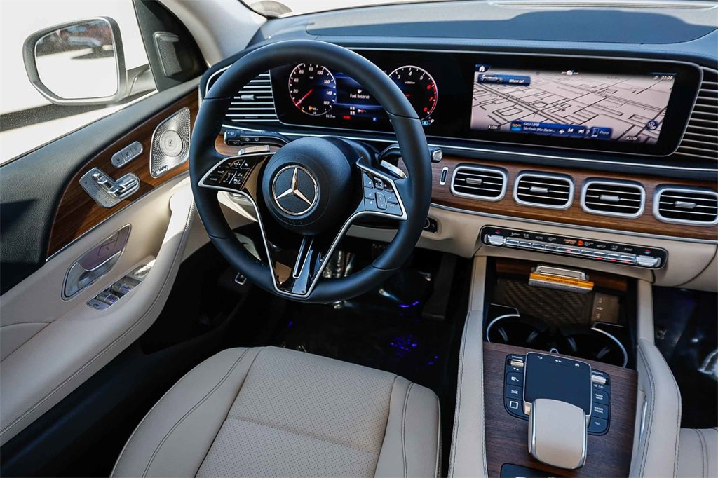 New 2026 Mercedes-Benz GLS 450 4MATIC image 14