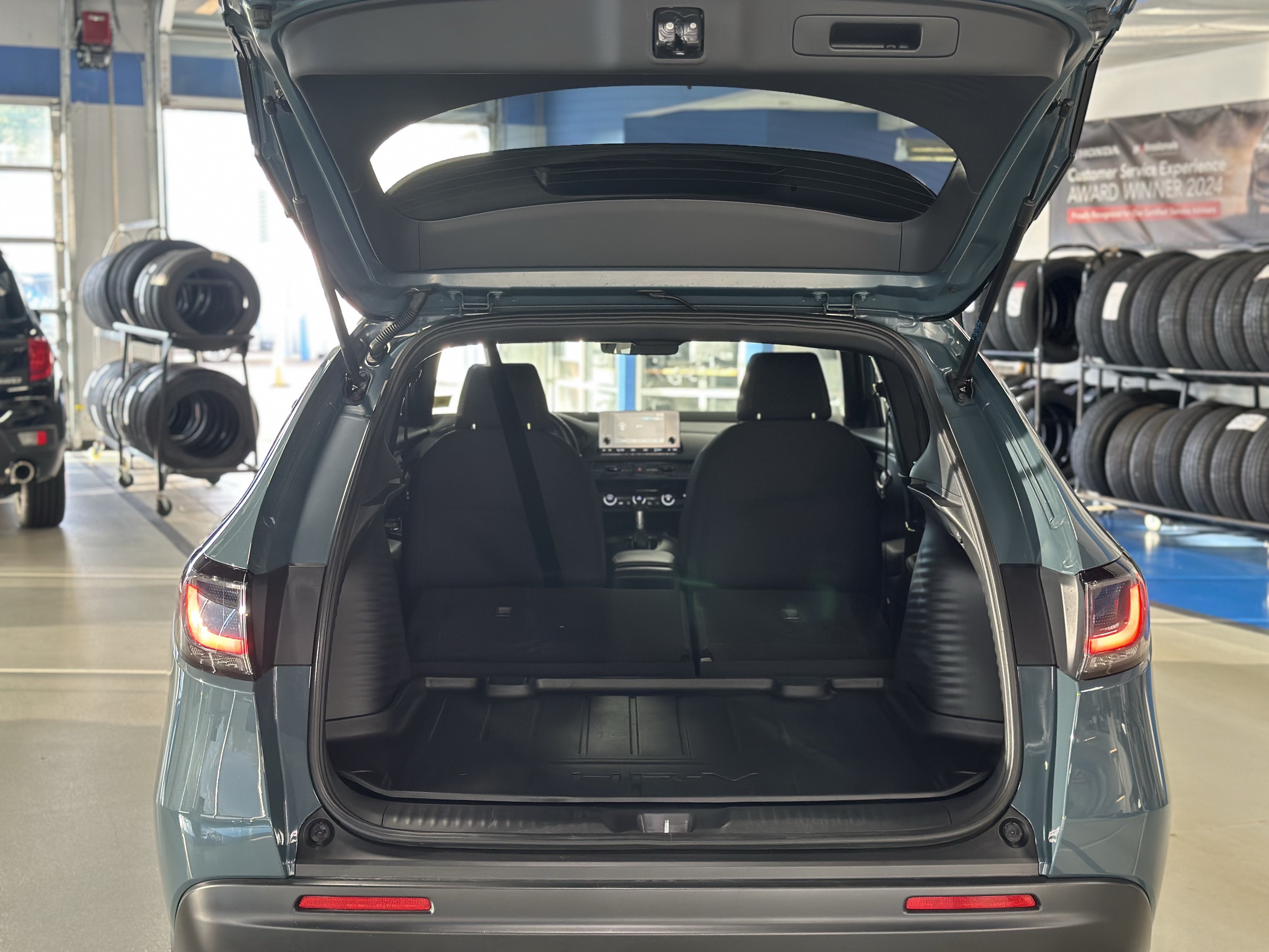 Used 2025 Honda HR-V Sport image 7