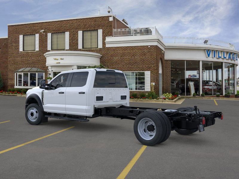 New 2026 Ford F550 4x4 Crew Cab image 4