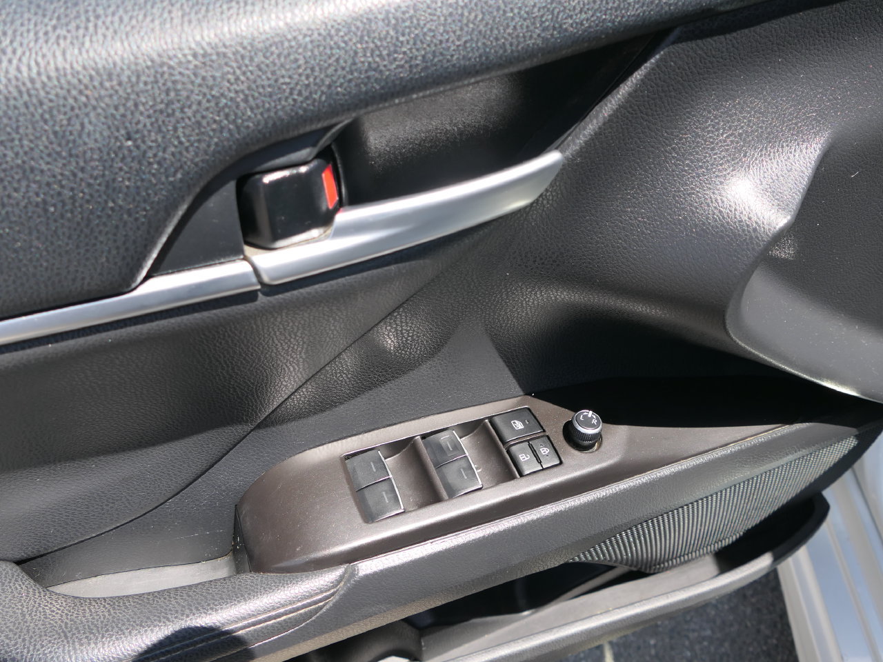 Used 2024 Toyota Camry XSE w/ Navigation Package FWD image 14