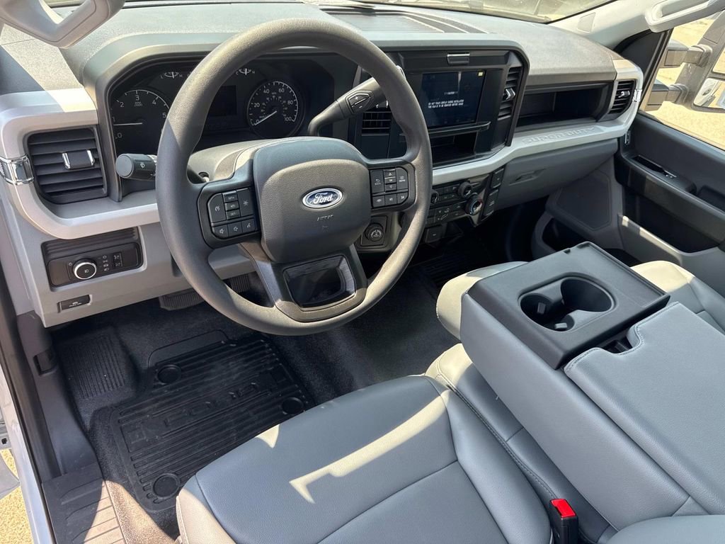 New 2025 Ford F350 XL w/ XL Chrome Package image 7