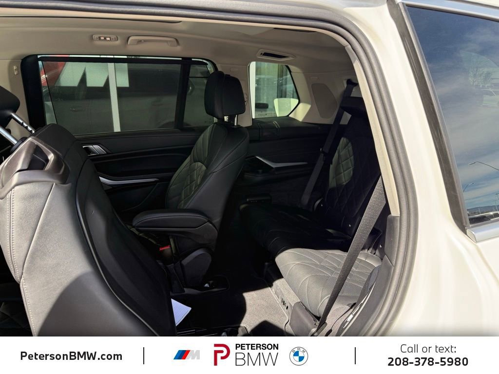 Used 2024 BMW X7 xDrive40i image 24