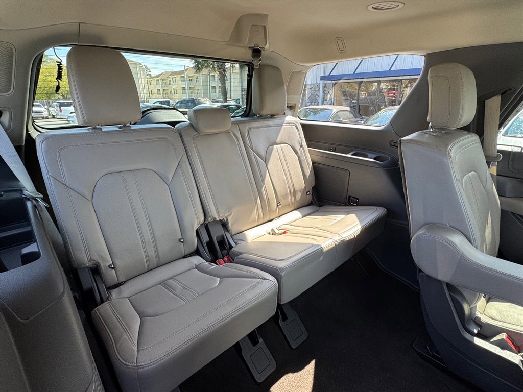 Used 2021 Ford Expedition Limited image 23