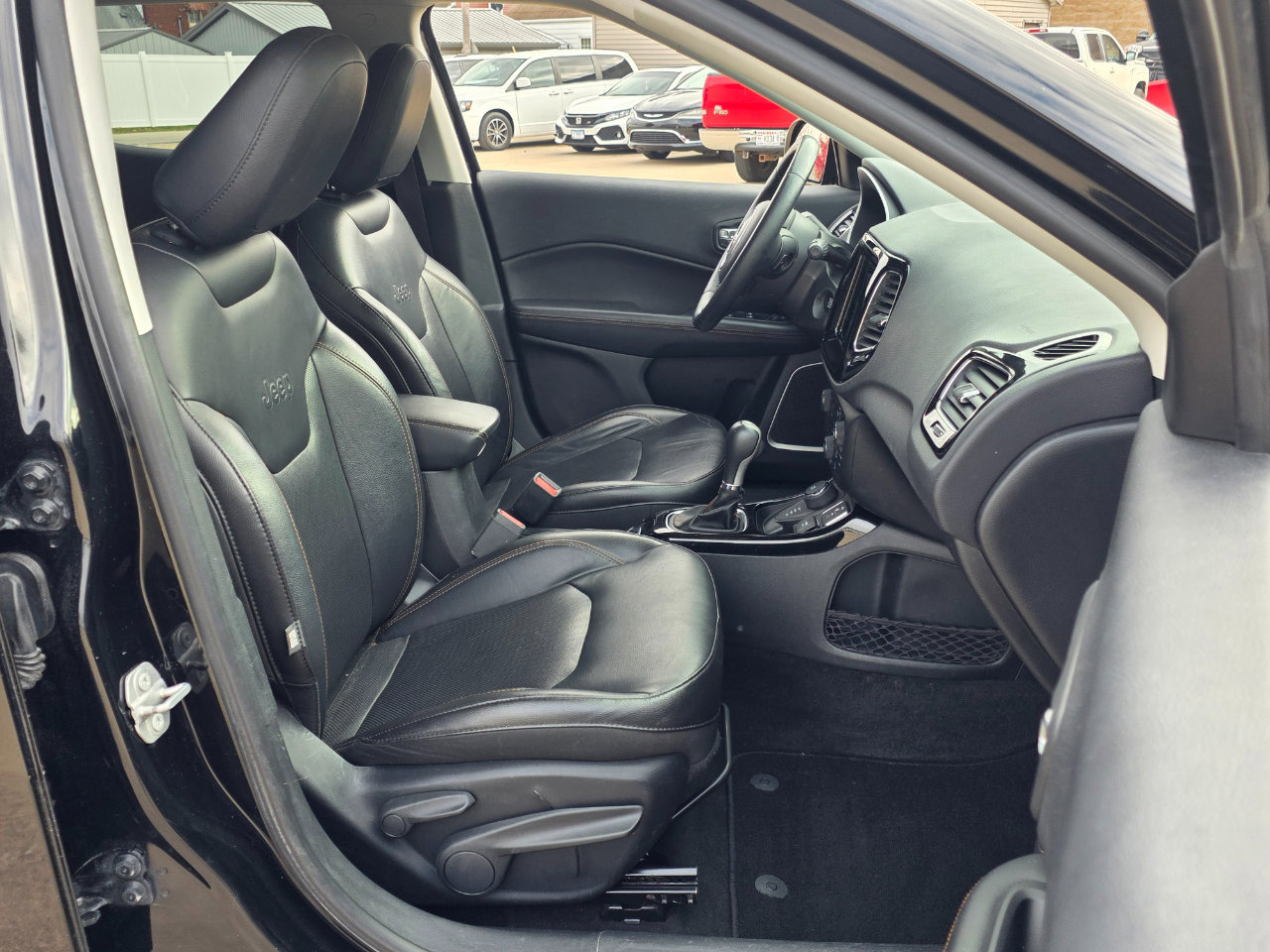 Used 2018 Jeep Compass Limited w/ Navigation Group image 24