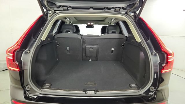 New 2026 Volvo XC60 B5 Plus w/ Climate Package AWD/4WD image 38