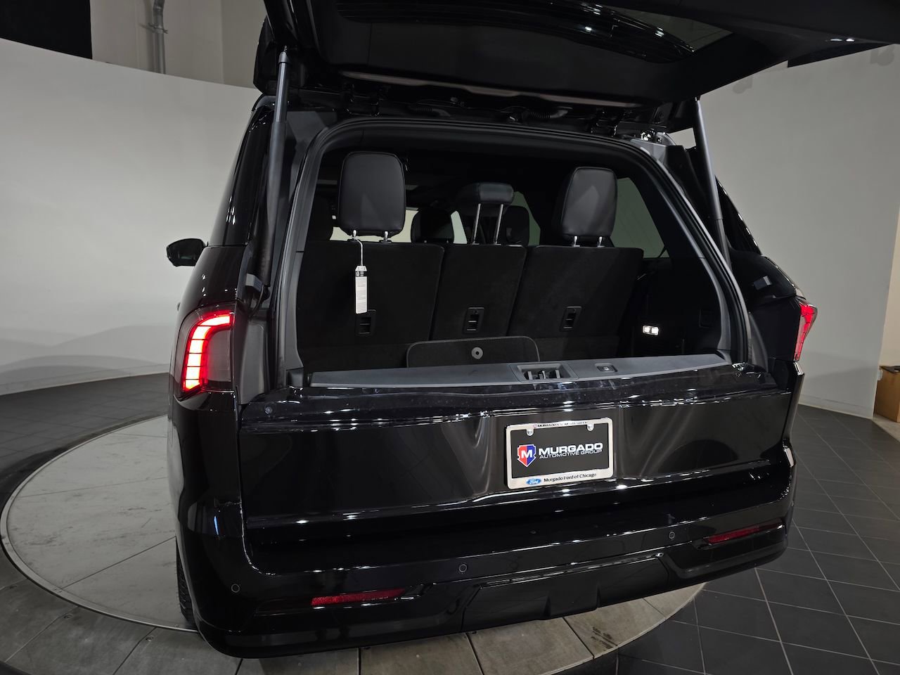 New 2025 Lincoln Navigator Reserve w/ Jet Appearance Package image 10