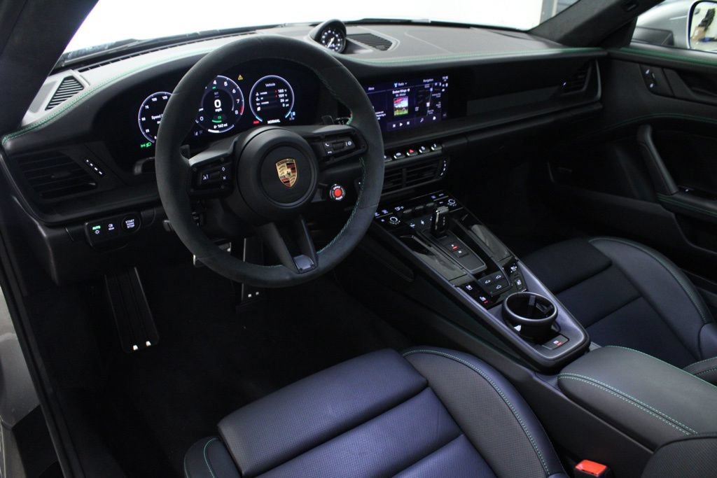 Certified 2026 Porsche 911 Carrera GTS RWD image 4