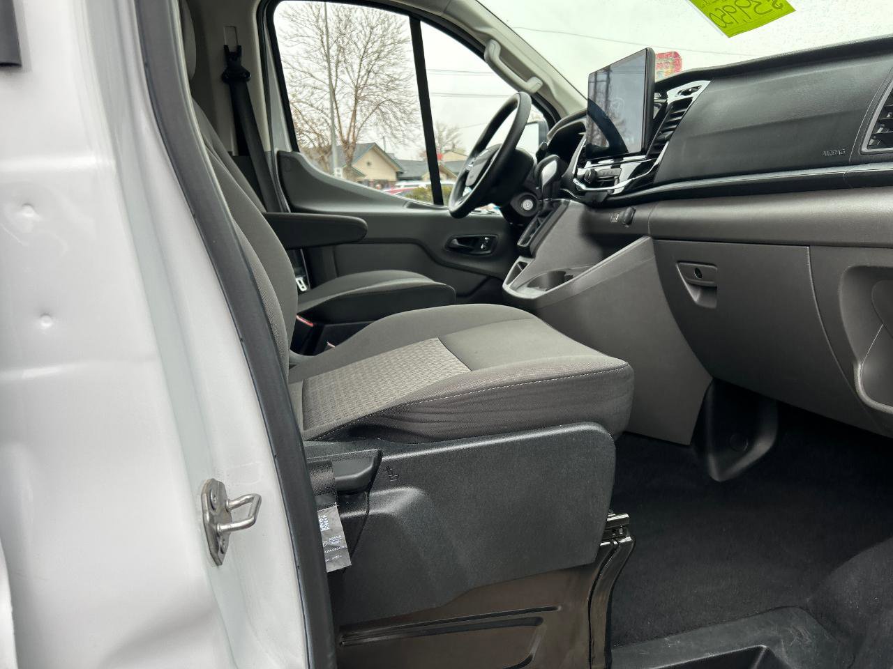 Used 2024 Ford Transit 350 XLT image 6