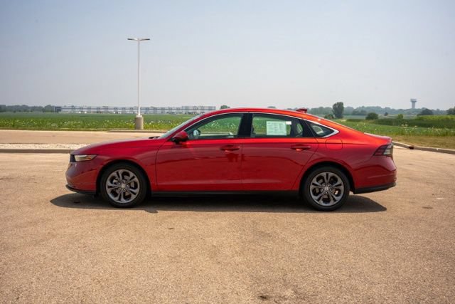 Used 2024 Honda Accord EX image 4