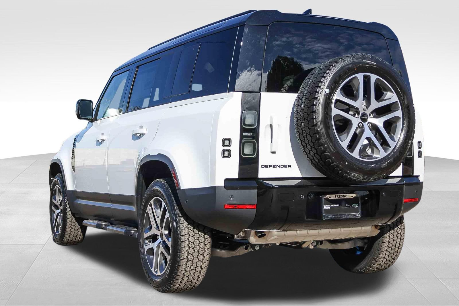 Certified 2026 Land Rover Defender 110 S AWD/4WD image 6