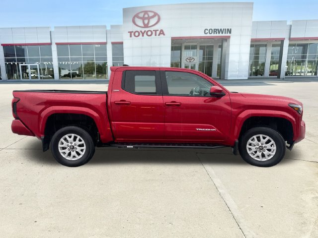 Used 2024 Toyota Tacoma SR5 AWD/4WD image 7