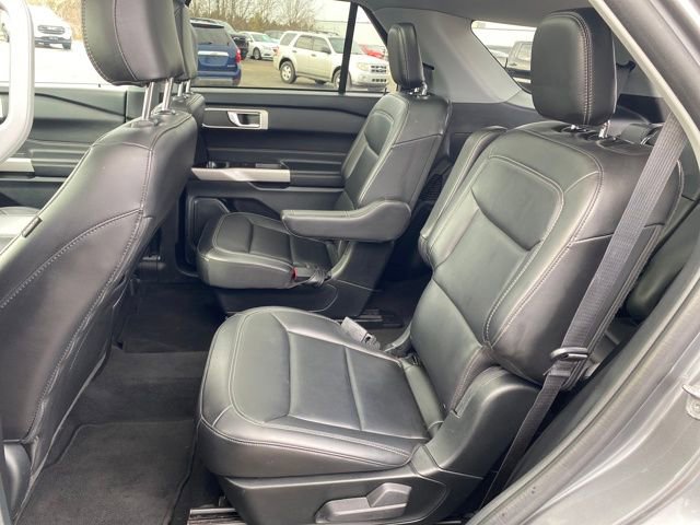 Used 2023 Ford Explorer XLT image 17