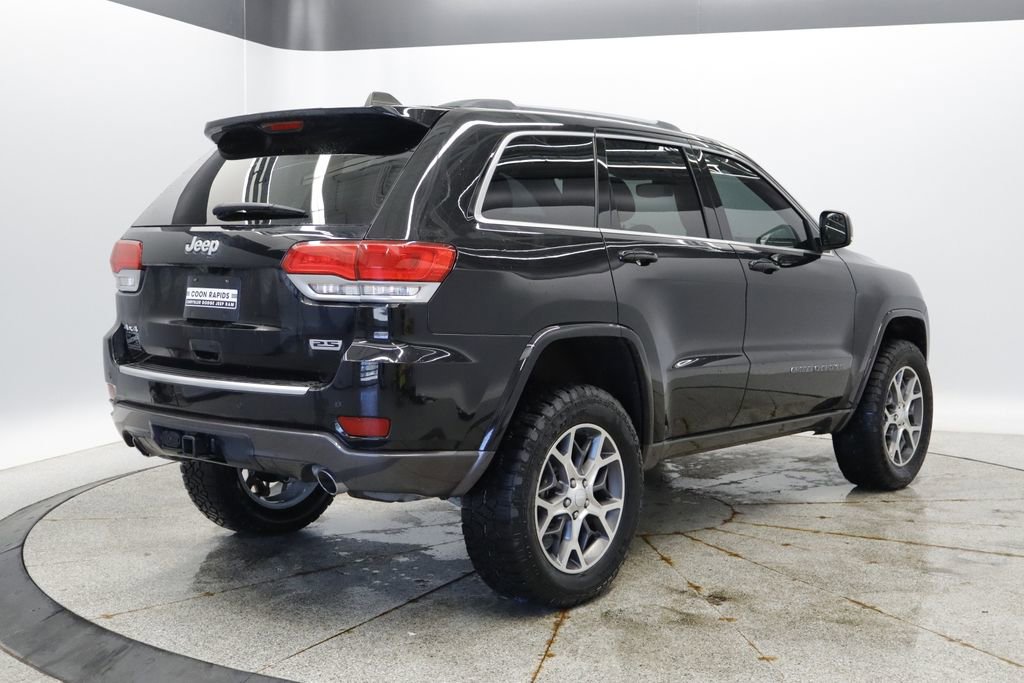 Used 2018 Jeep Grand Cherokee Limited AWD/4WD image 5