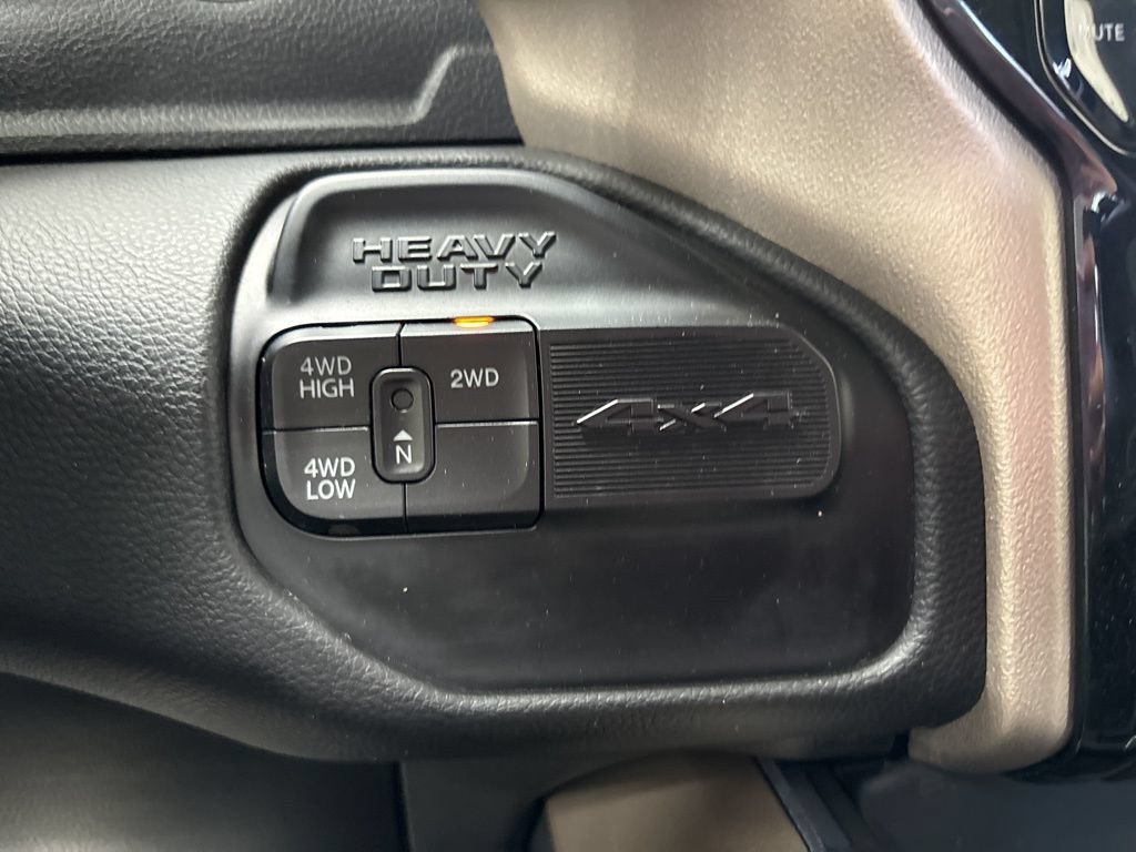 Used 2024 RAM 2500 Laramie AWD/4WD image 43