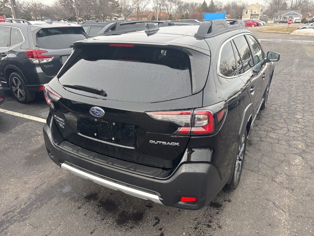 Certified 2023 Subaru Outback Limited image 3