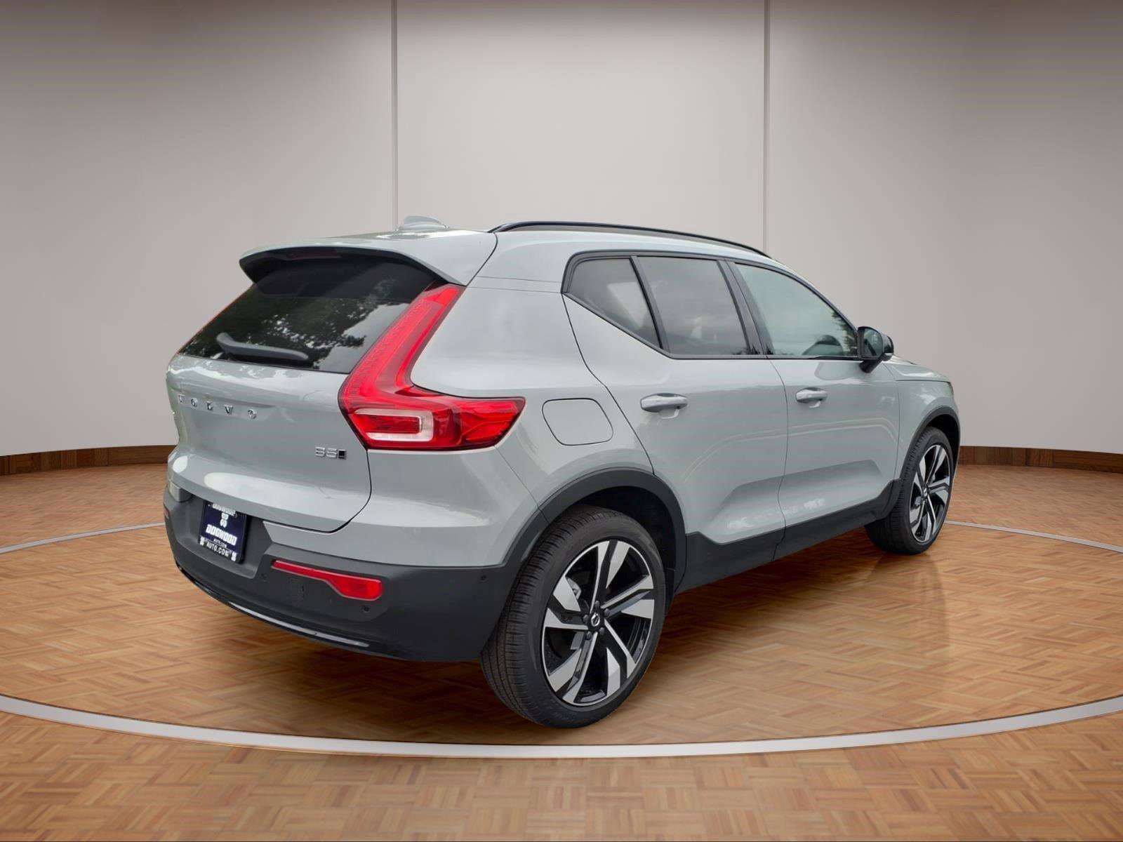 New 2026 Volvo XC40 B5 Plus w/ Climate Package AWD/4WD image 6