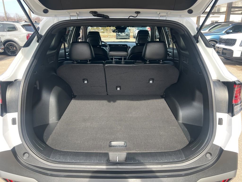 Certified 2023 Kia Sportage X-Line image 11