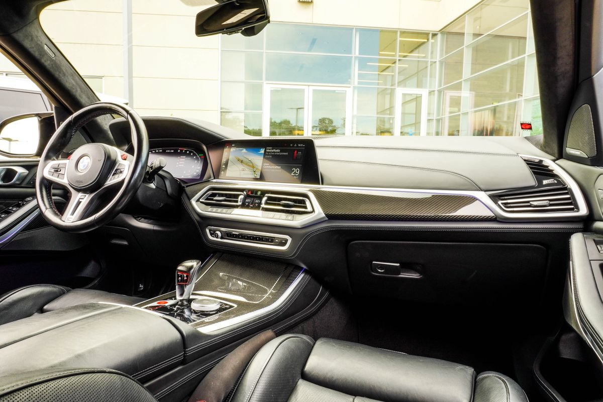 Used 2022 BMW X5 M w/ Executive Package AWD/4WD image 19