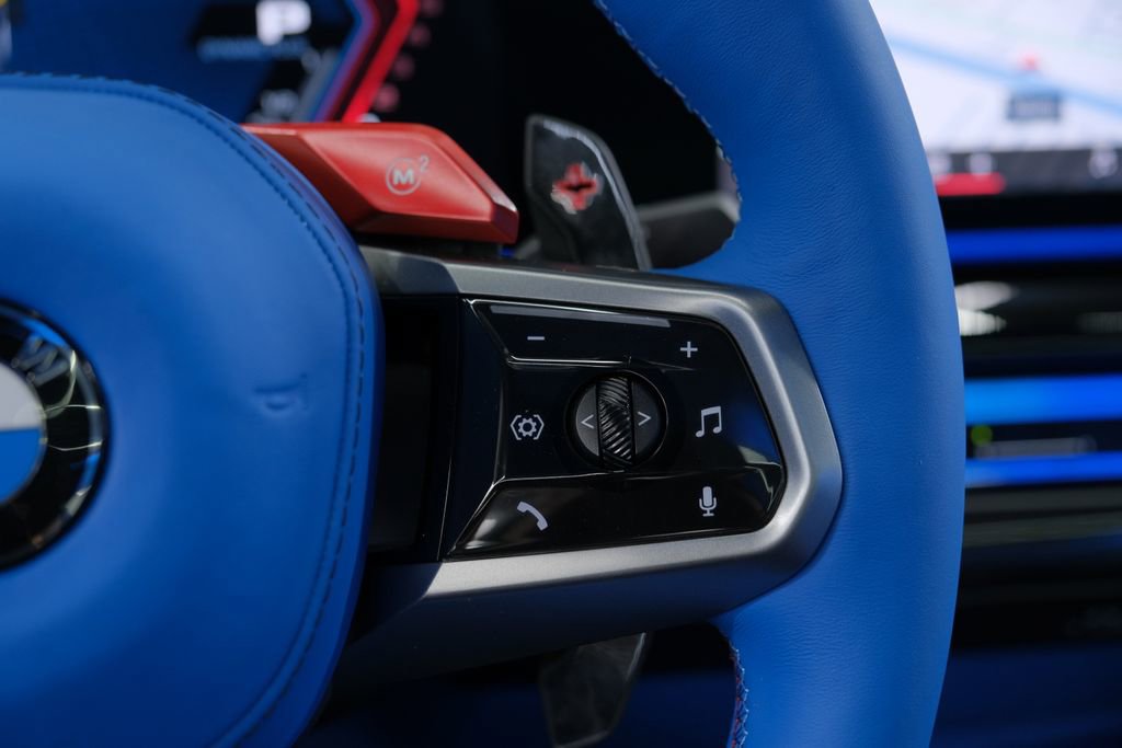 Used 2025 BMW M5 image 73